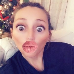 Meet your Posher, Peggy